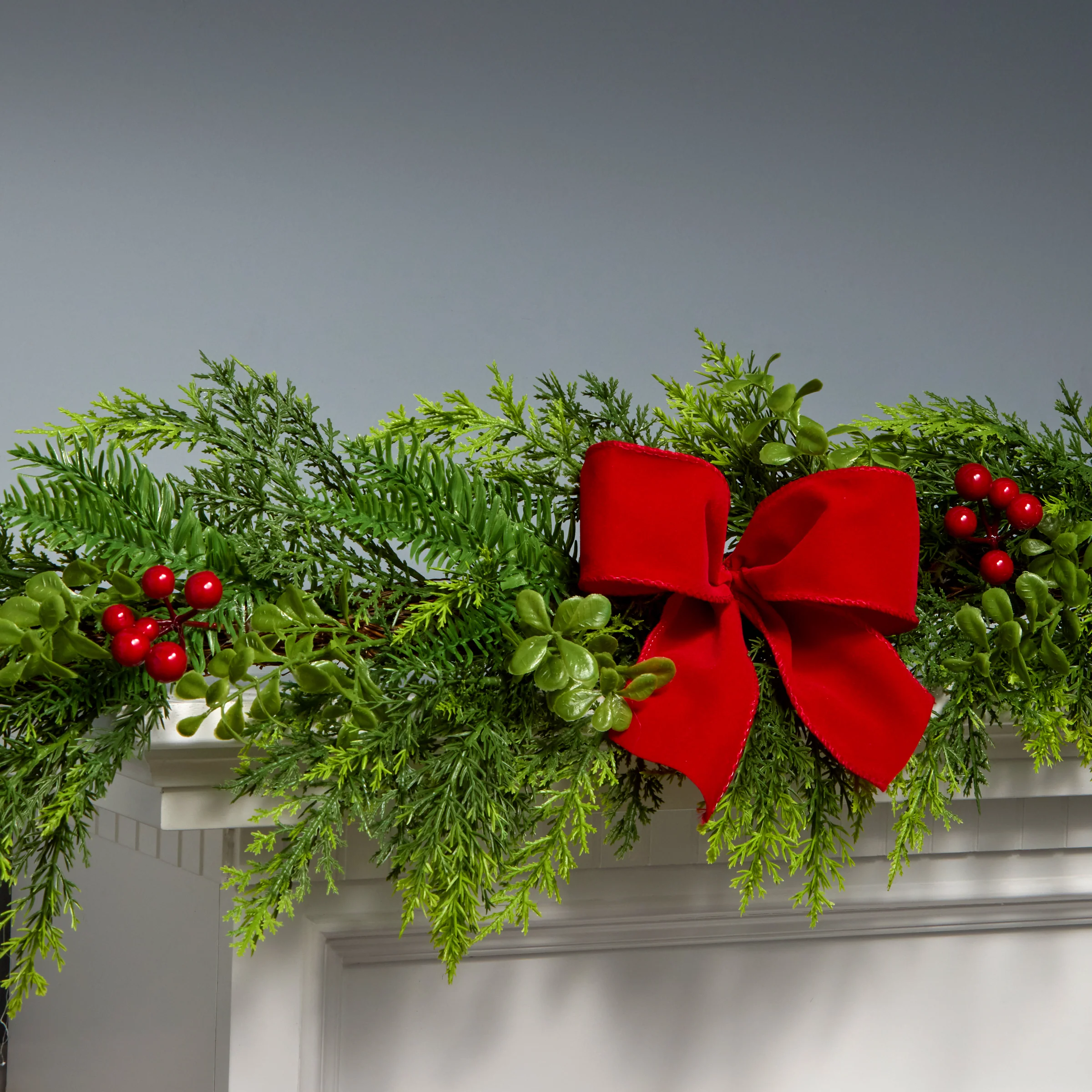 6 ft. Christmas Classic Garland - Image 6