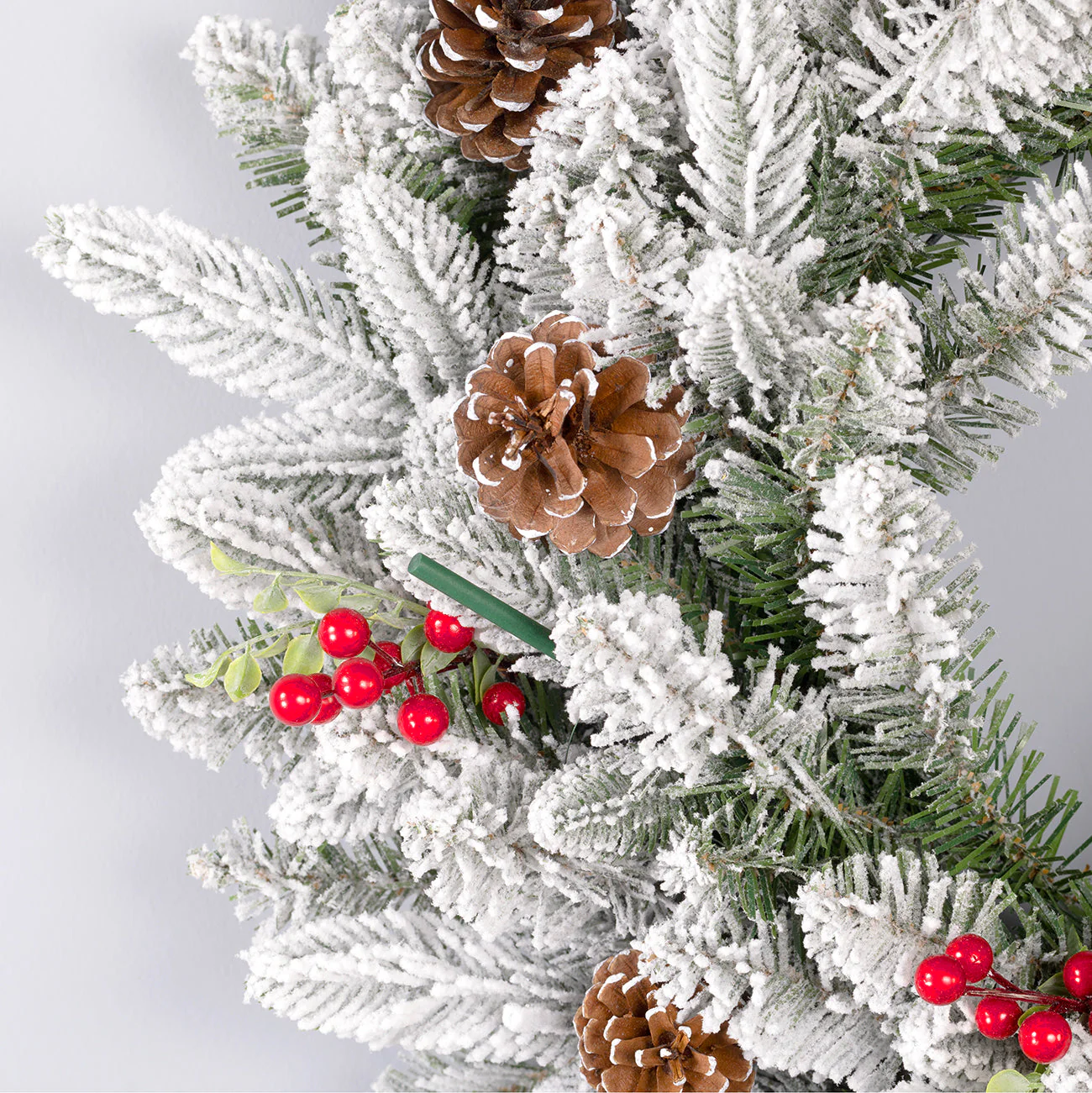 Scented Ornaments, 2-Pack- 6ct Bottle, Christmas Berry, Fragrance-Infused Paper Sticks - Image 5